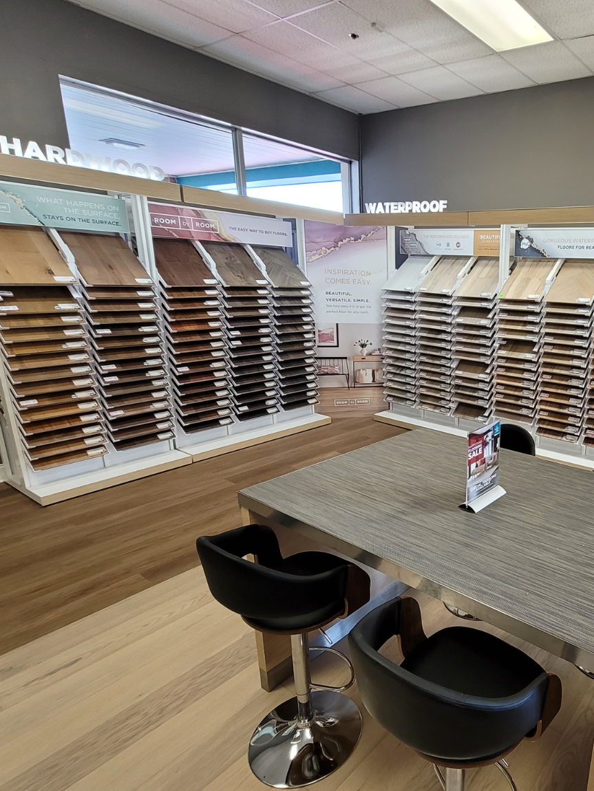 Room by Room Hardwood Flooring Showroom Display in Alabama